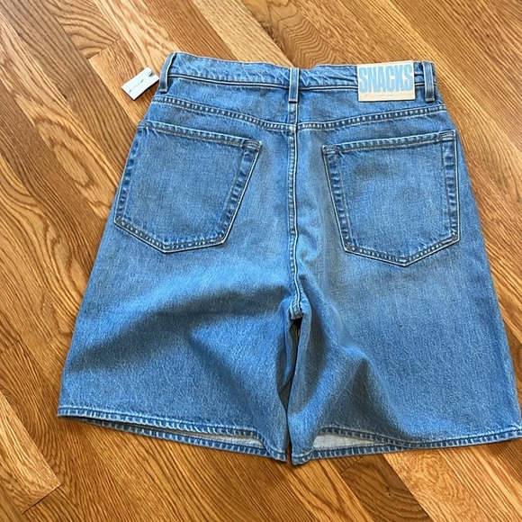 MOTHER Snacks High-Waist Push-Pop Shorts Size 28 NWT - Picture 12 of 12